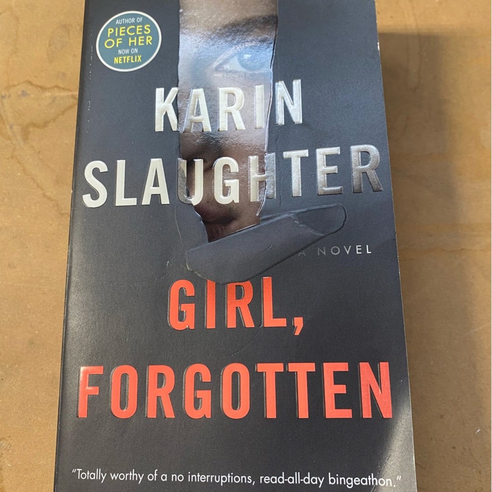 Karin Slaughter Girl, Forgotten Paperback Fiction Crime Thriller Harper Morrow